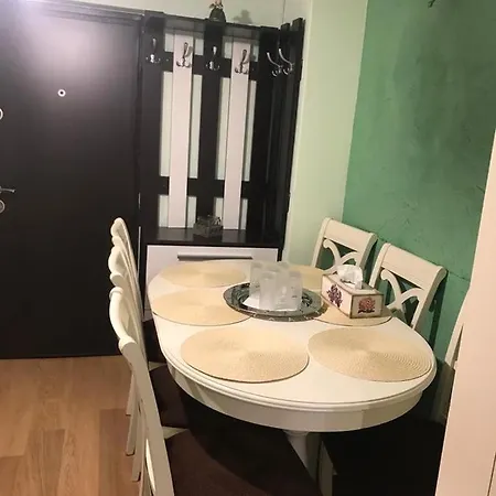 Apartament 1 Apartment *